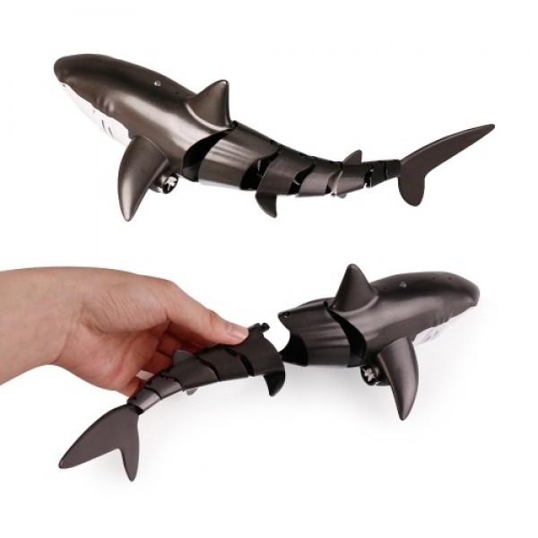 Remote Control Shark Toy 2.4GHz RC Shark for Swimming Pool Spray Water with LED Lights