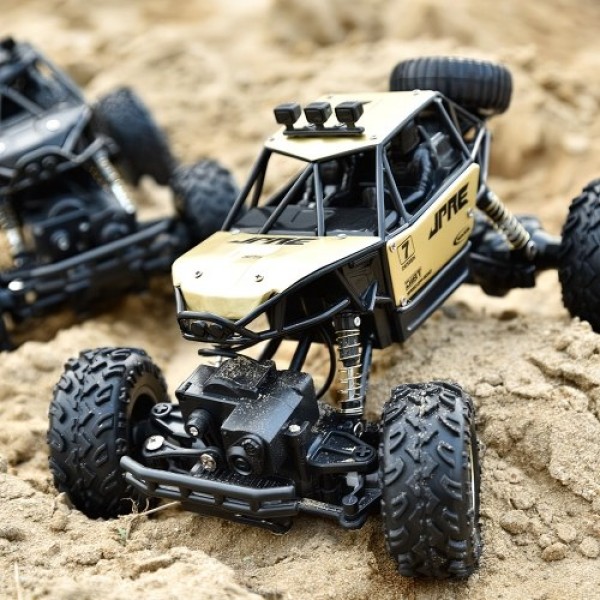 2.4GHz 4WD 1/16 Off-road Buggy Alloy RC Car 15km/h High Speed Climbling Car RTR