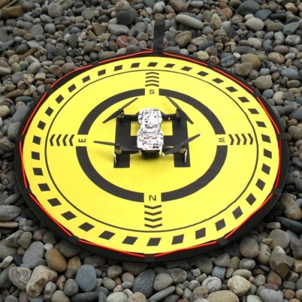 70cm/27.5inch RC Drone Landing Pad with LED Light Drone Parking Apron Waterproof Fast Fold 2-sides Available Compatible with DJI